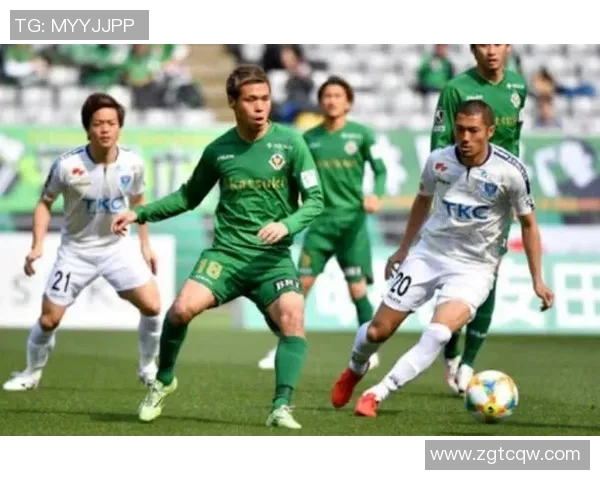 大分三神迎战东京绿茵争夺联赛关键三分的激烈对决